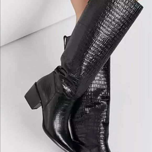Urban Outfitters Vagabond Shoemakers Betsy Knee High Boot Black Leather Croc - Picture 1 of 7